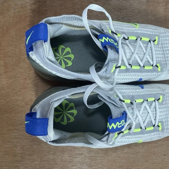 Nike Air VaporMax 2021 FK Men Size 8.5 'White Hyper Royal Volt' [DC9394-100] - Picture 8 of 9